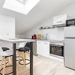 Gambetta402 Cahorscitystay